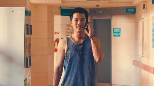 谁先爱上他的
