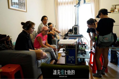 谁先爱上他的
