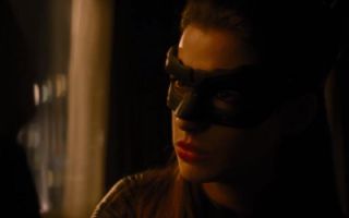 猫女拿报酬反被骗，蝙蝠侠强势救妻，装备很重要！