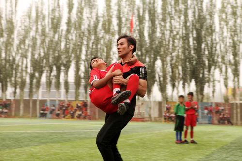 奔跑的少年
