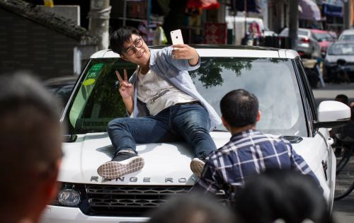 一车四仆