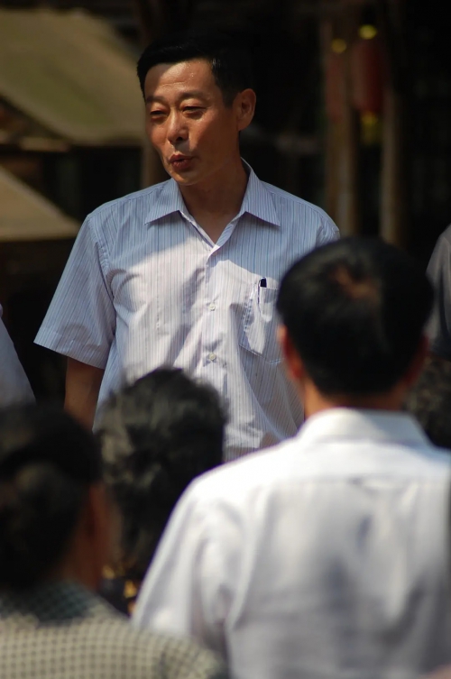 村里来了新闻官