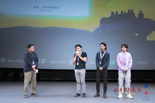 他与罗耶戴尔
