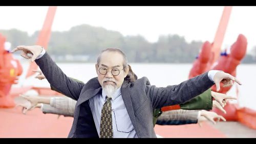 泡菜爱上小龙虾