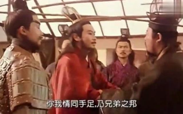 超时空要爱：现代人穿越到三国，还带了大批热武器，这天要变了！