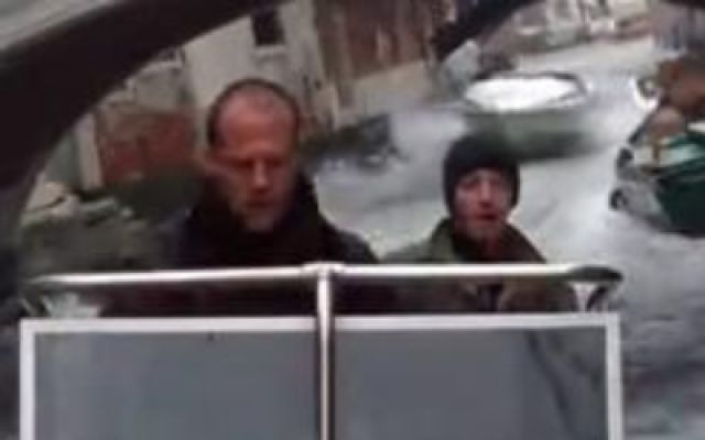 杰森·斯坦森在水上城市威尼斯开挂玩转警察