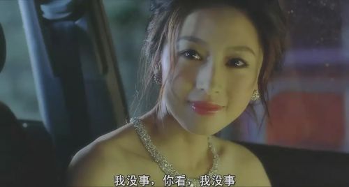 内衣少女