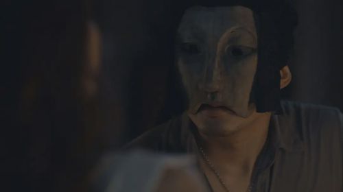 鬼影敲门