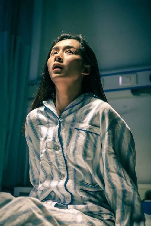 隔壁惊魂
