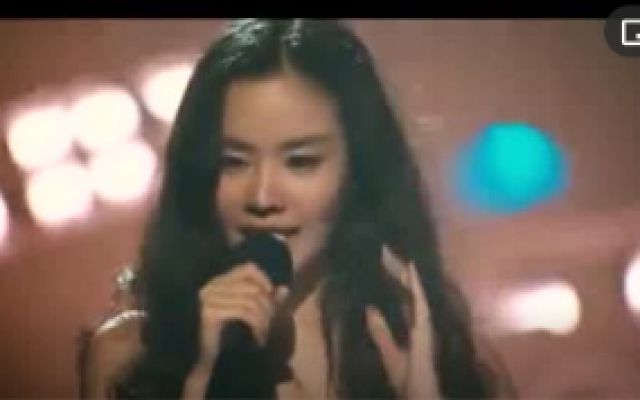 丑女大翻身女主角演唱经典歌曲，震惊全场