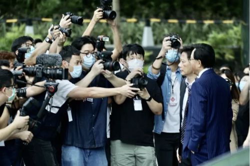 总是有爱在隔离 總是有愛在隔離