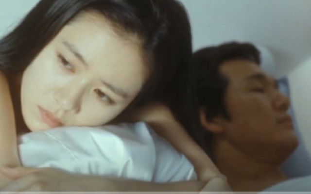 一部韩国伦理电影《白夜行》，全程没有多余的镜头，看完十分过瘾