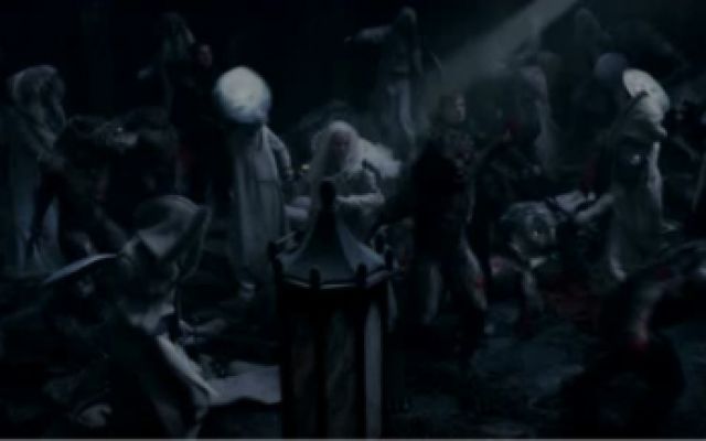 《黑夜传说5: 血战》塞琳娜平息了狼族与吸血鬼的战争!