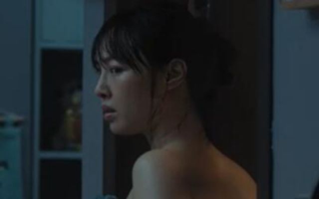 《门锁》发布“独居惊悚”片段