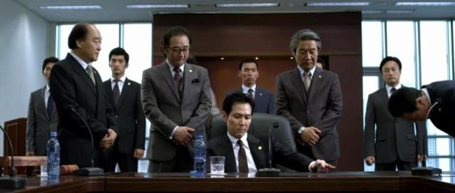 这部《新世界》拍出韩国犯罪电影新高度