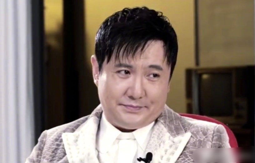 胖出双下巴！沈腾被调侃又赶上徐峥了