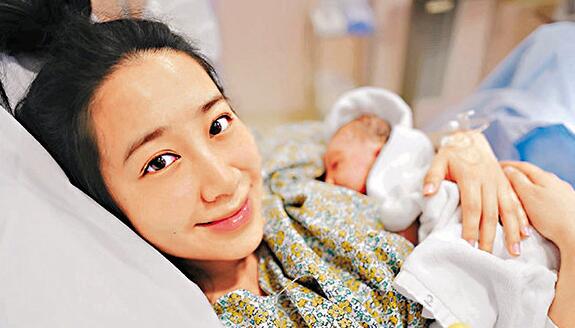 “妹妹G”报到！33岁吴雨霏宣布诞下二胎小公主