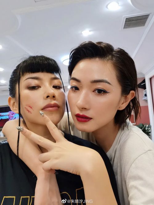 朱婧汐