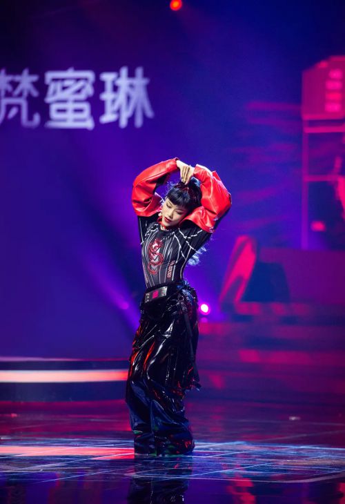 朱婧汐