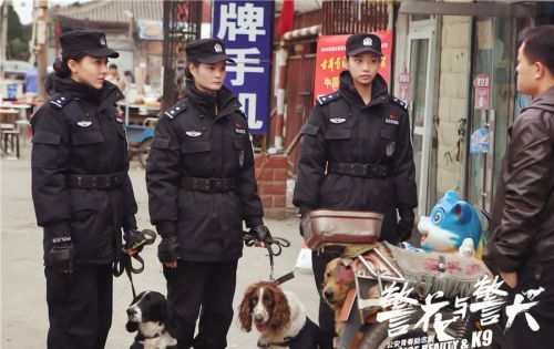 警花与警犬