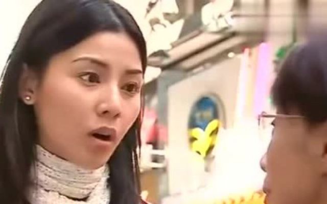 楼住有情人：普通家庭的爸爸一顿饭就吃掉上千元，女儿忍无可忍