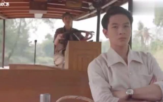 阿侬的新娘；女主摘下帽子长发飘飘的样子一下俘获了男主的眼球