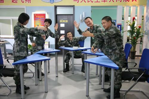 大学生士兵的故事