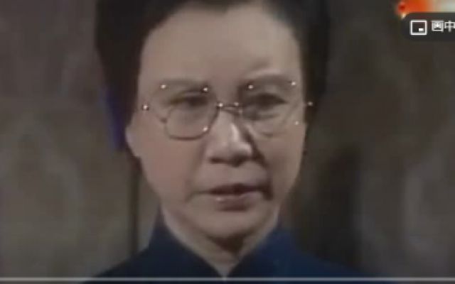《京华春梦》汪明荃早产!刘松仁竟不在身边,三少奶旁边说风凉话!