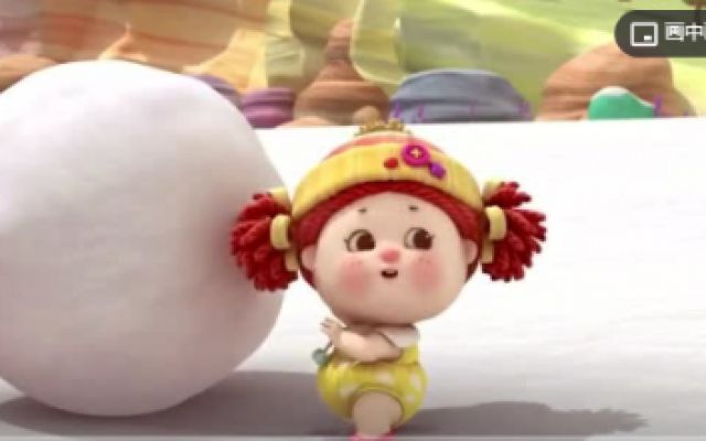 彩虹宝宝第二季：萌小白和妞妞滚雪球的样子真可爱