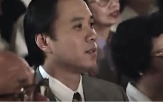 燃情四季：女模特走秀，全程焦点聚集于她
